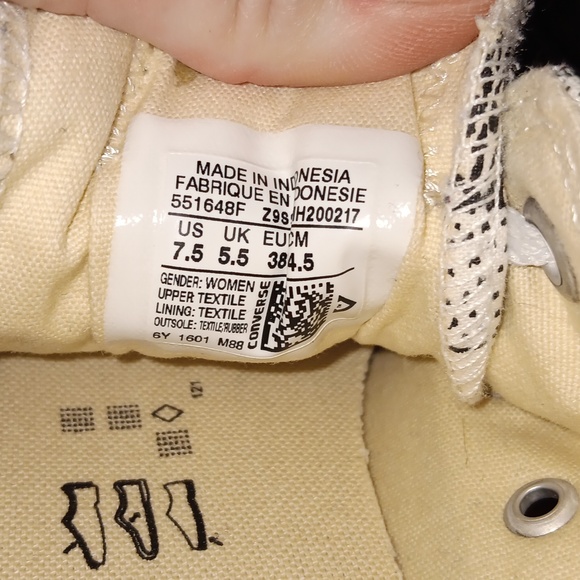 Converse Womens Black and White Pineapple Sneakers - Picture 3 of 6